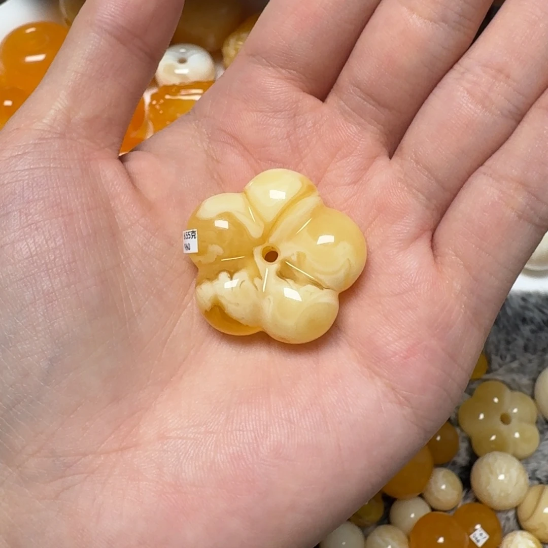 琥珀未镶嵌裸石蜜蜡花