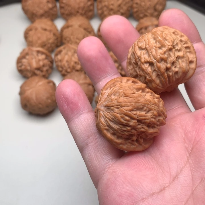 尽***能文玩核桃吊坠磨盘