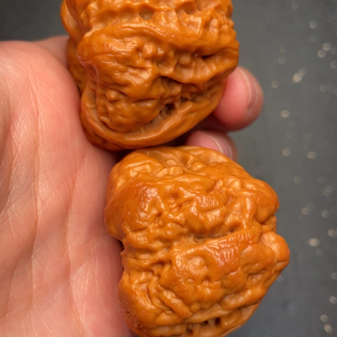 文玩核桃吊坠秦岭野生文玩核桃