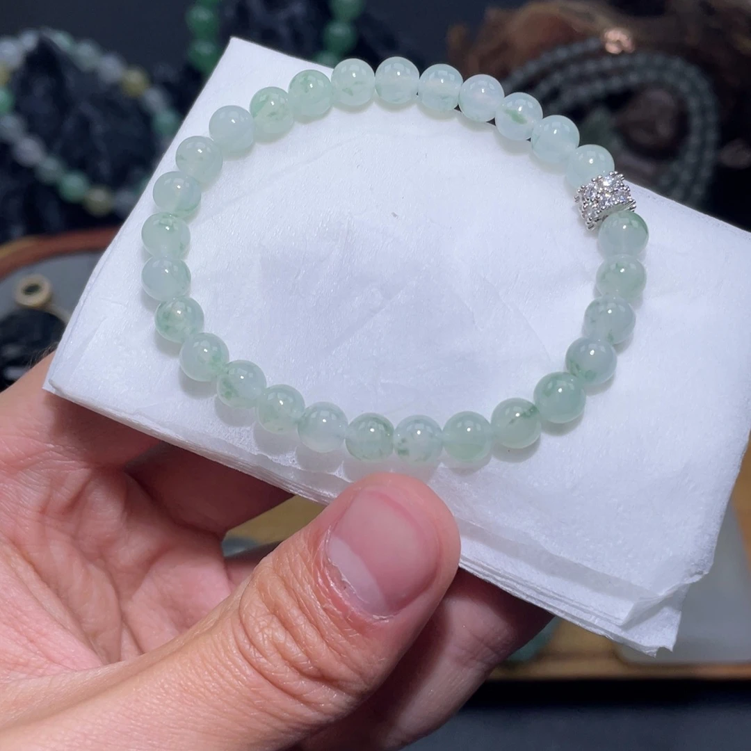 定制翡翠未镶嵌手串
