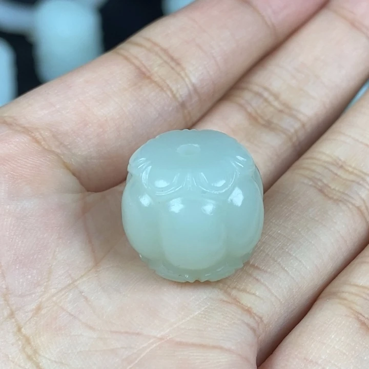 未镶嵌和田玉挂件朝**拾