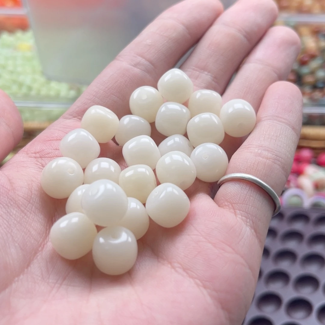 吊坠白玉菩提q12/100+10颗白玉菩提