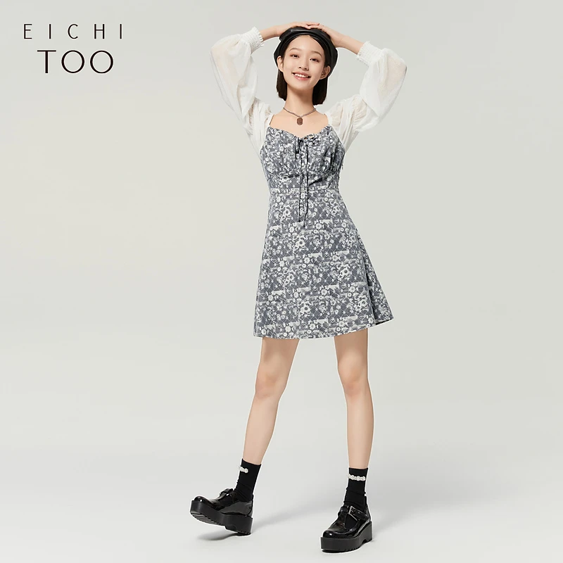 A爱居兔秋女装拼接蕾丝面料方领收腰长袖连衣裙EQLCJ3M009A