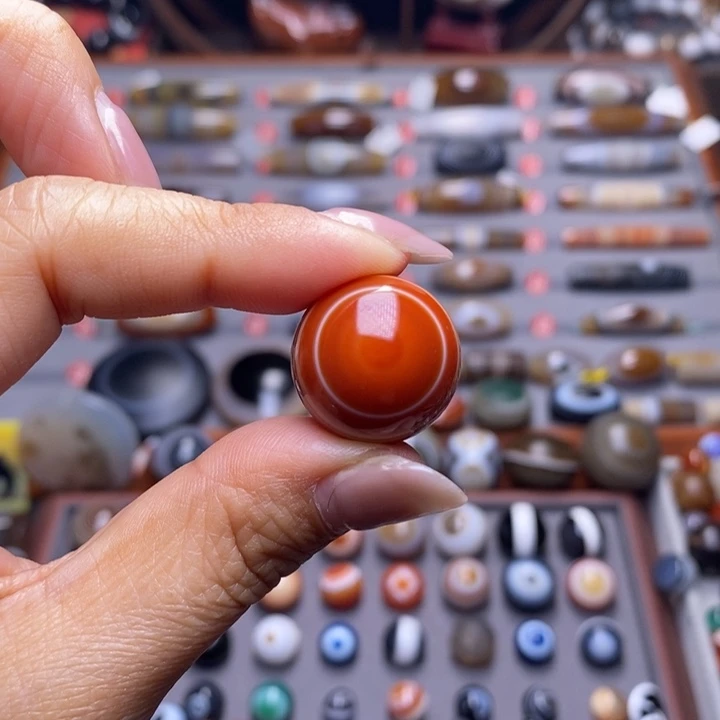 小***️玛瑙/玉髓未镶嵌珠宝半成品