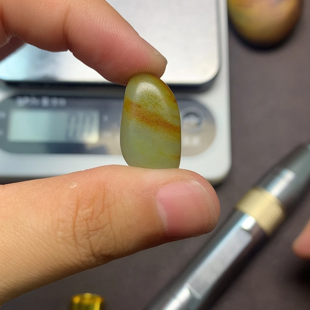 和田玉（糖玉）未镶嵌挂件