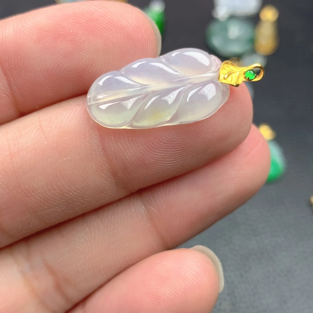 【闪购商品】颈饰18K金镶嵌翡翠翡翠