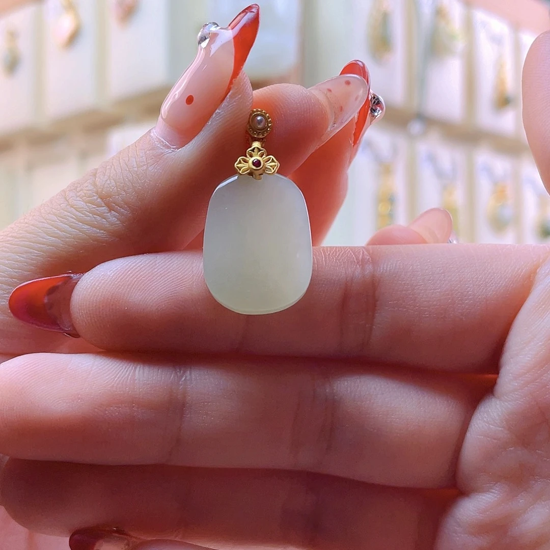 和田玉吊坠(赠链)银S925镀金镶嵌期*