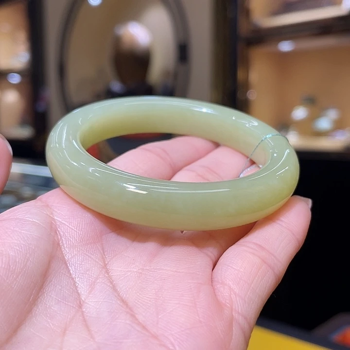 和田玉手镯未镶嵌52.8#52.7g