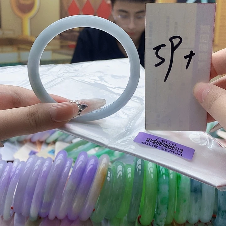 未镶嵌手镯翡翠nn