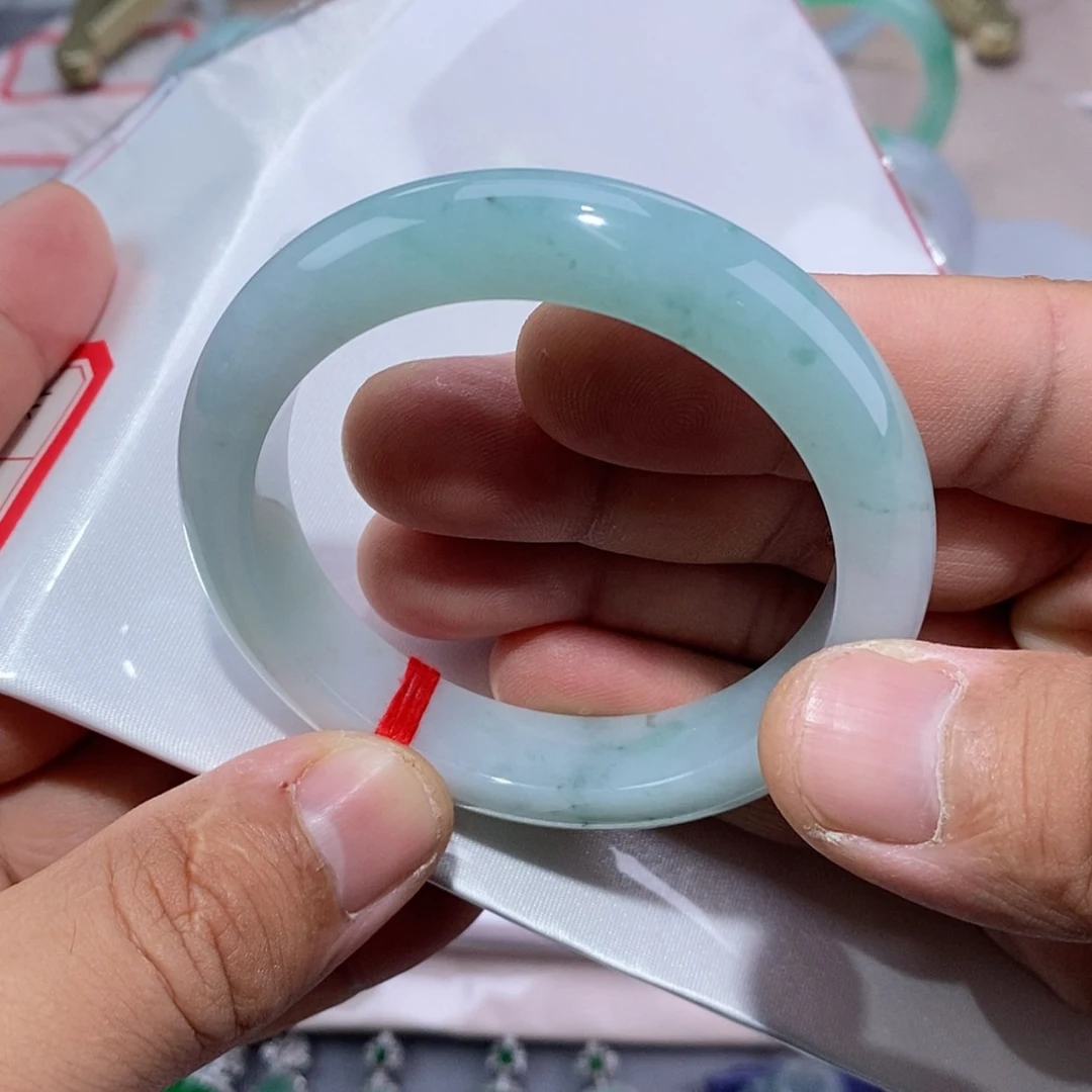 【闪购商品】未镶嵌手镯翡翠