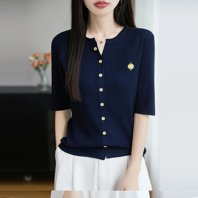 圆领桑蚕丝开衫短袖T恤女百搭短袖T恤女宽松显瘦减龄针织衫