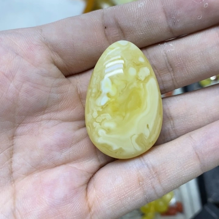 未镶嵌蜜蜡裸石吊坠