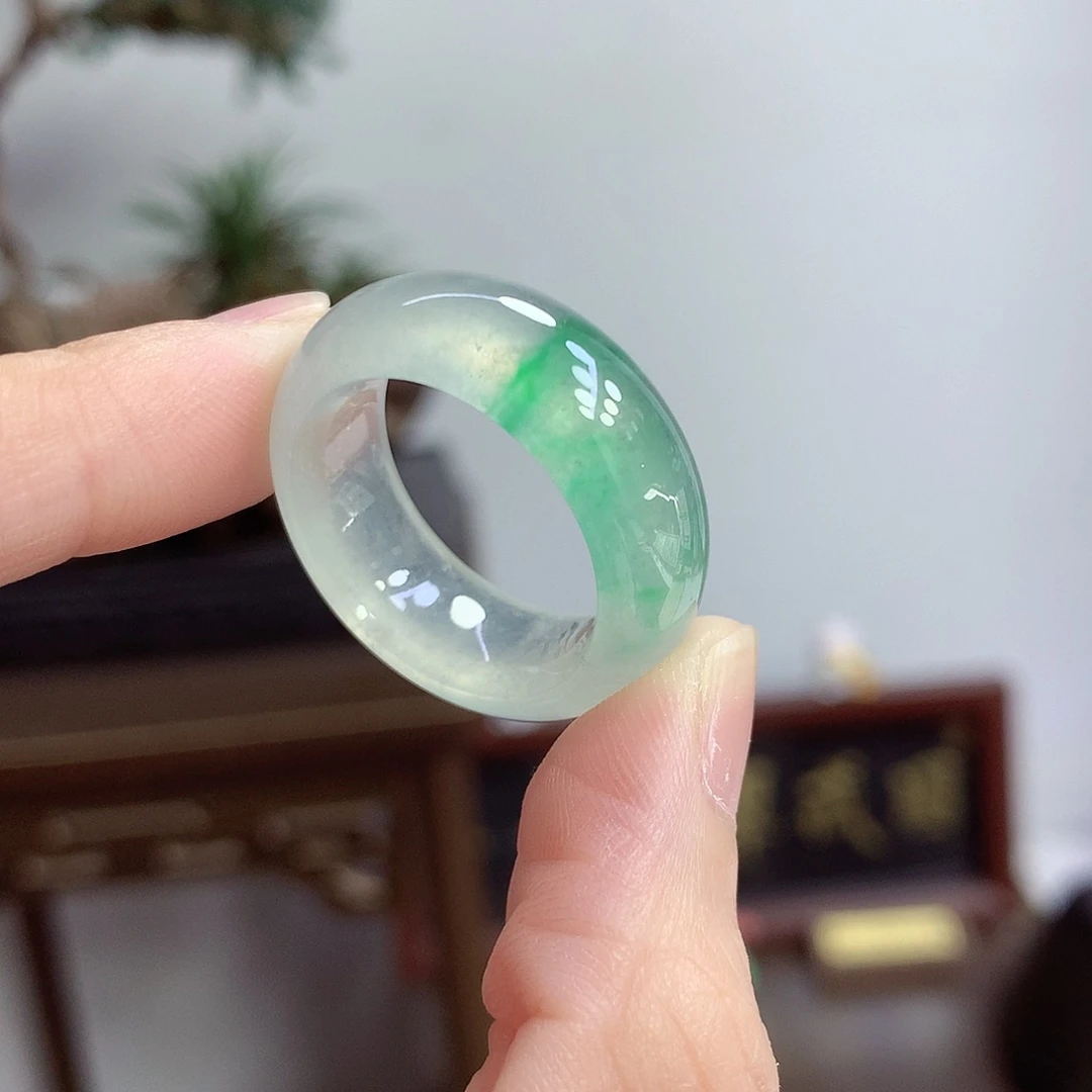 翡翠未镶嵌戒圈21–22号