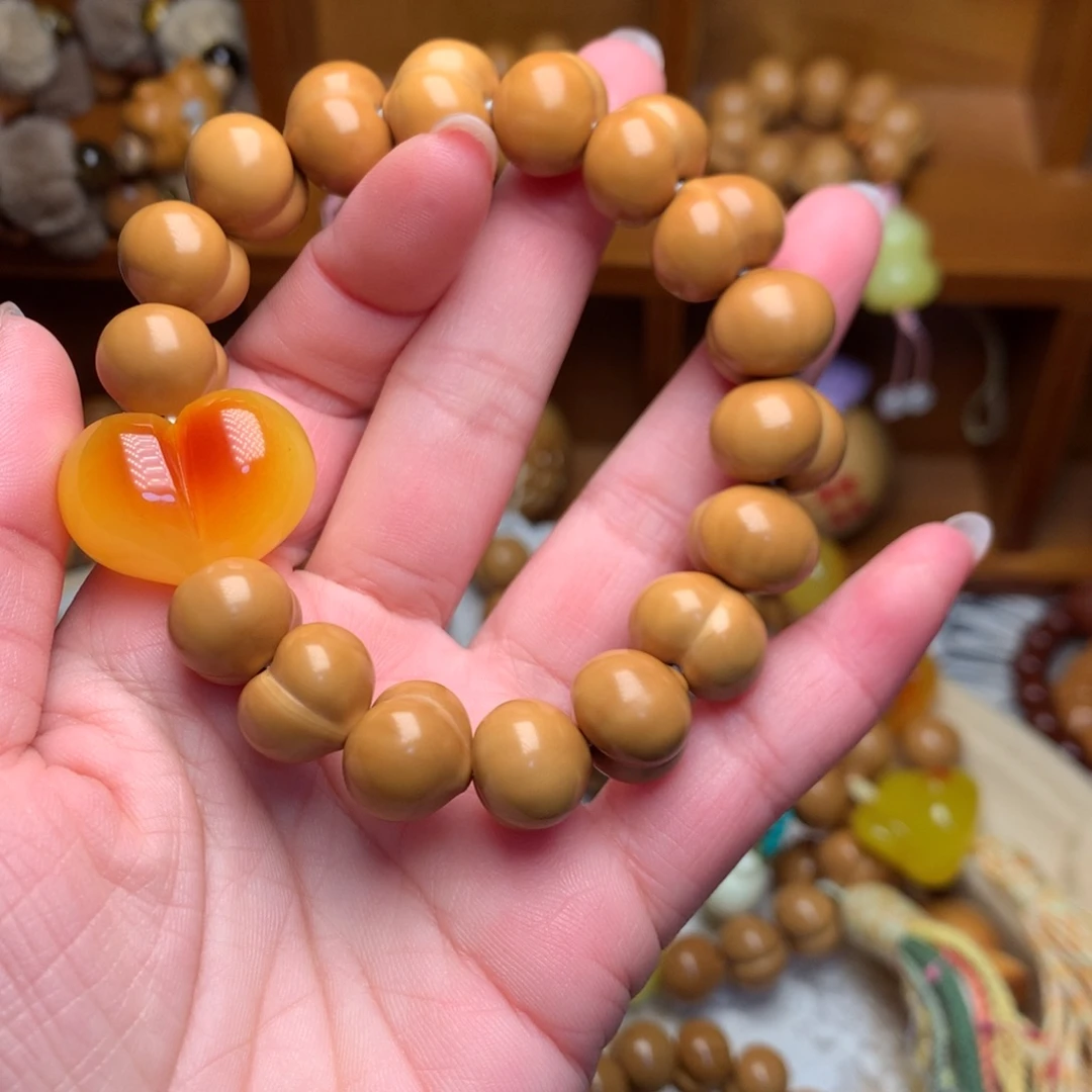 吊坠猴头核桃14高定屁桃手串爱心