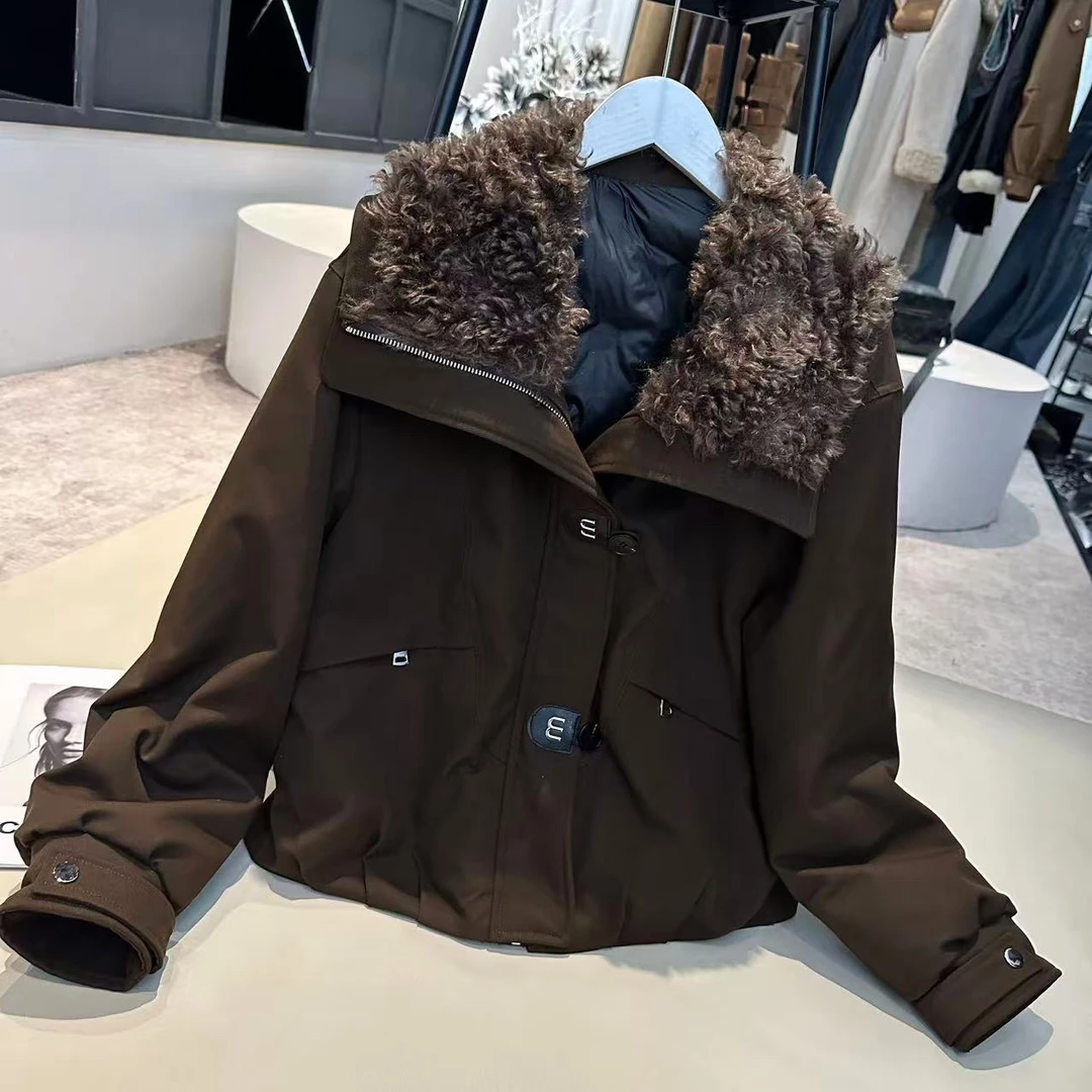 2025女新品大毛领时尚洋气加厚保暖显瘦设计感休闲工装派克羽绒服