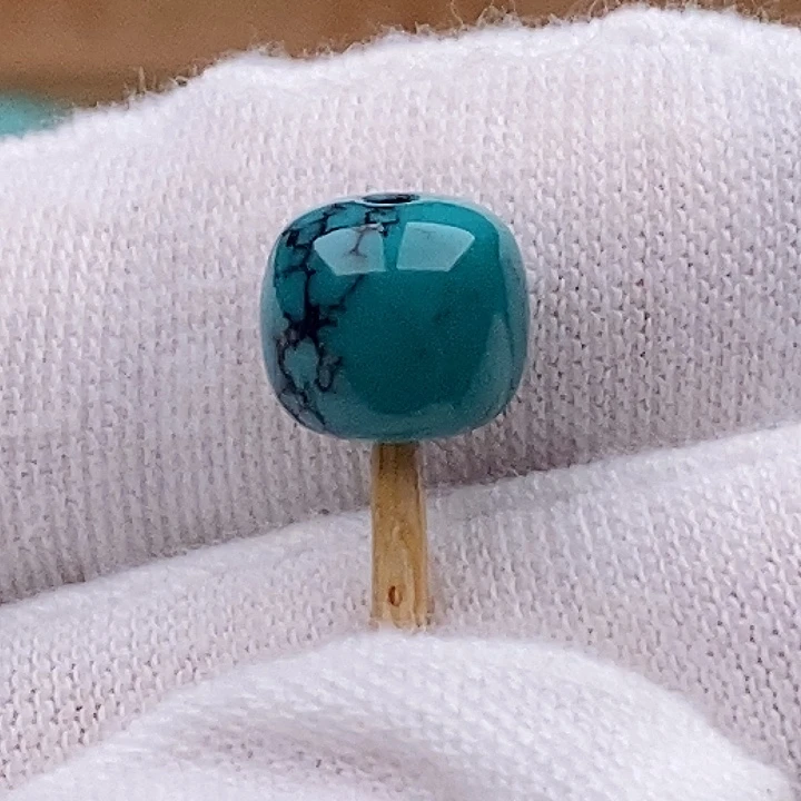 绿松石未镶嵌珠宝奇石8.4