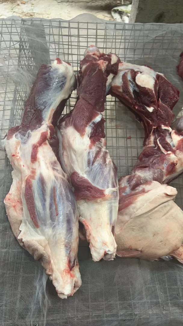 圣公山跑山黑猪现杀现卖[大骨]五斤装肉质鲜美顺丰包邮