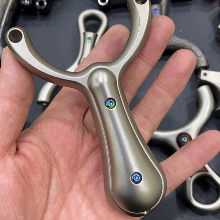 李***逵80钛合金疾风单卡