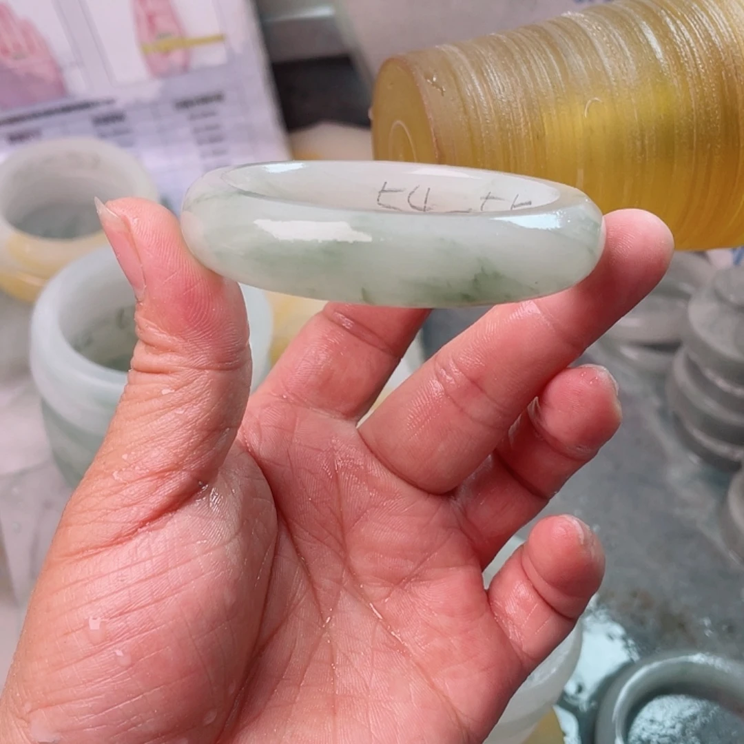 相***间定制石英质玉（天山翠）