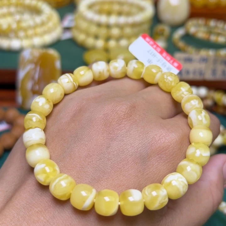 蜜蜡未镶嵌珠宝奇石