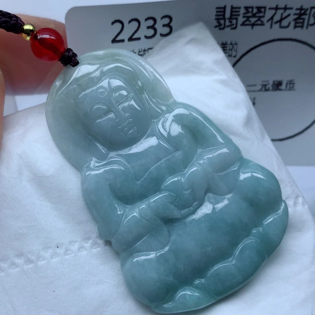 翡翠颈饰未镶嵌牌子