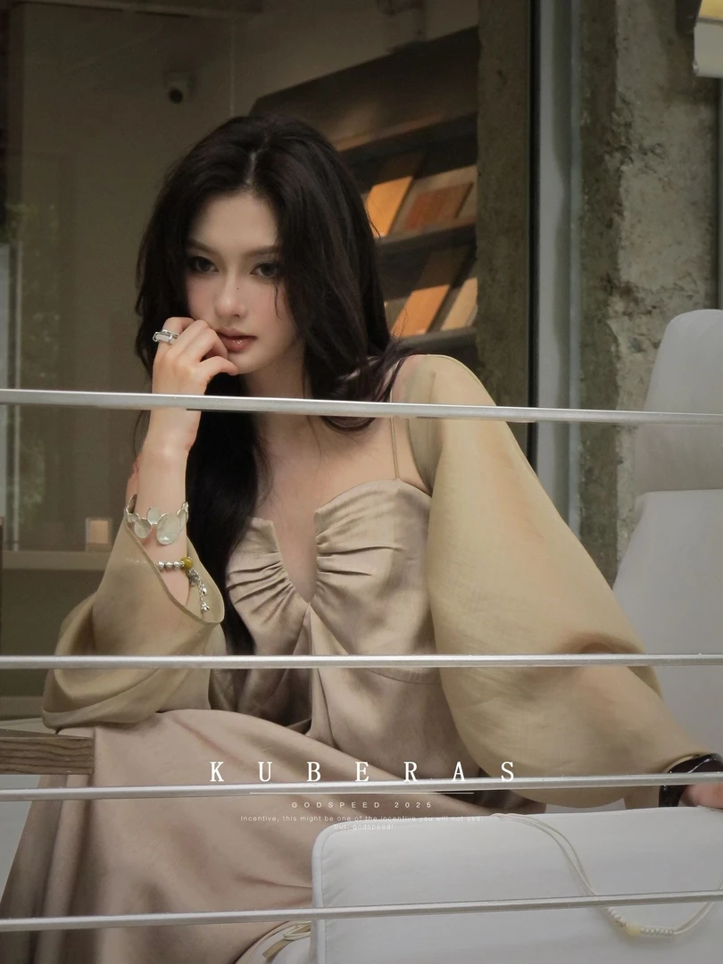 KUBERAS 复古小众提花V领吊带连衣裙A字宽松长裙网纱开衫套装