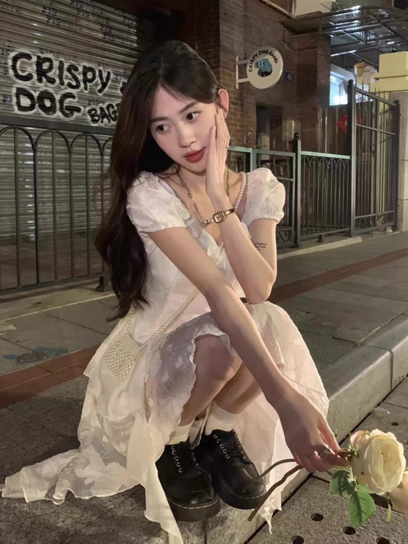 法式茶歇初恋不规则白色公主连衣裙女夏季超仙森系海边度假小个子