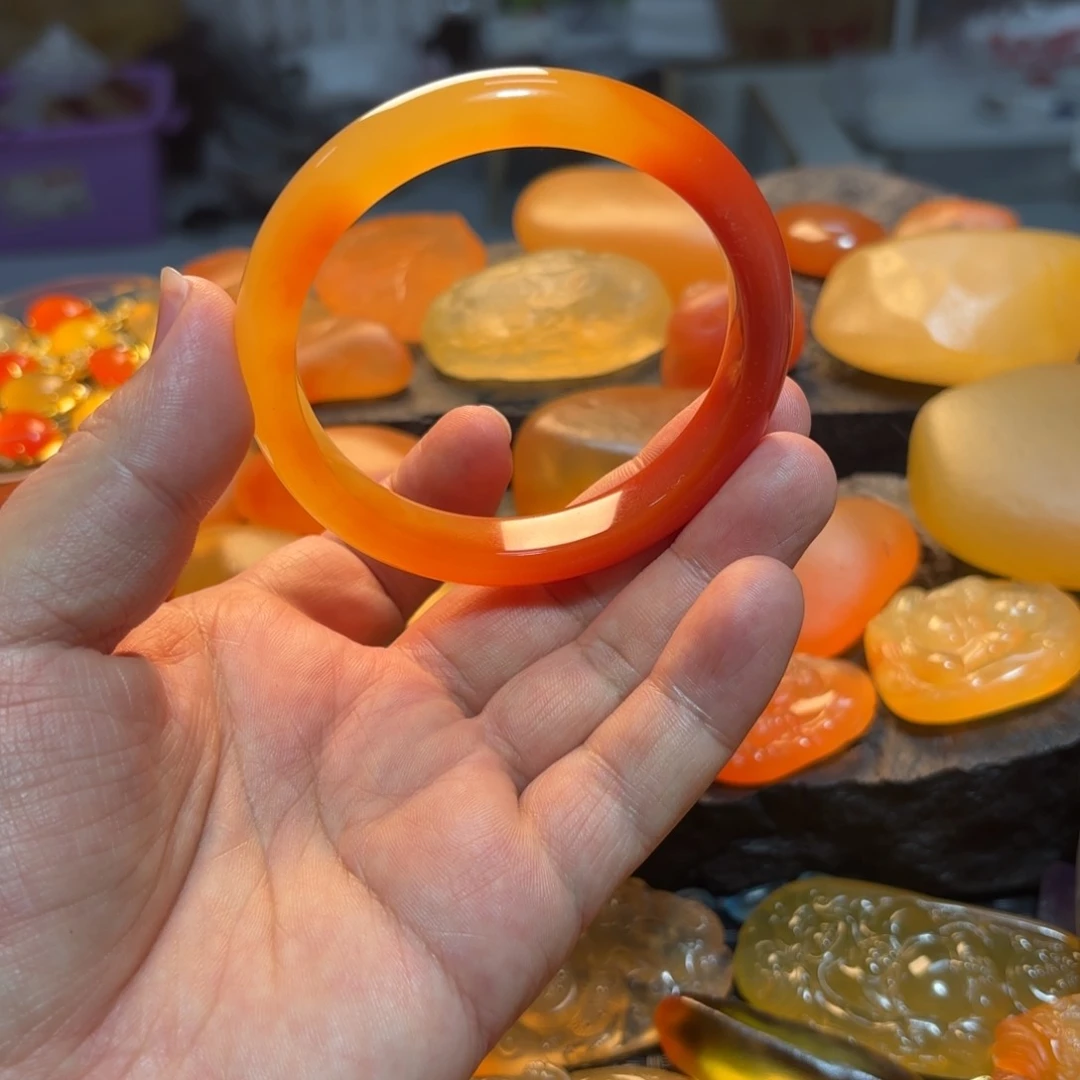 石英质玉手镯未镶嵌心*