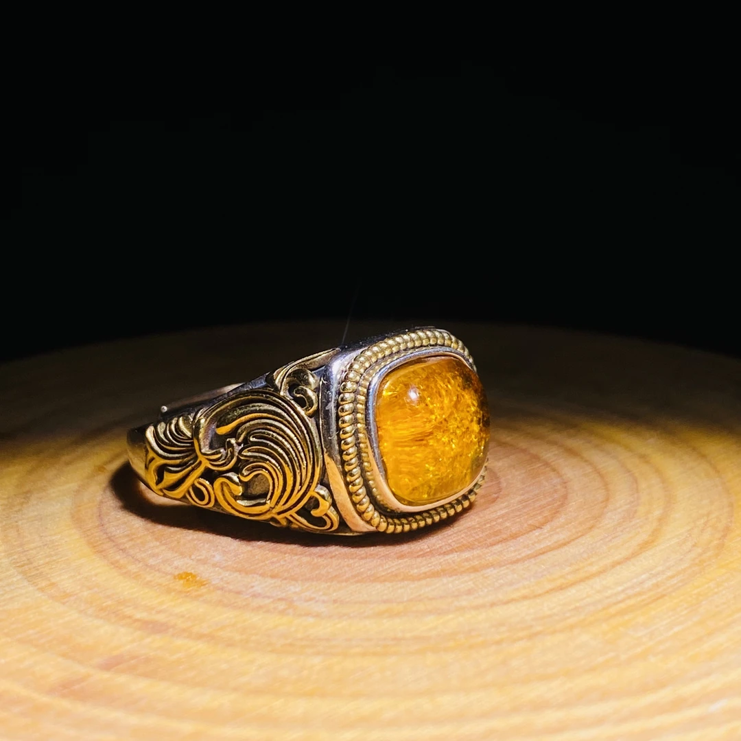 蜜蜡男女士文玩戒指男士气质轻奢个性藏传 S925银 复古戒托可调节