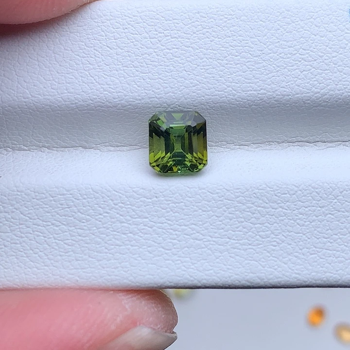 未镶嵌碧玺珠宝半成品1.29克拉