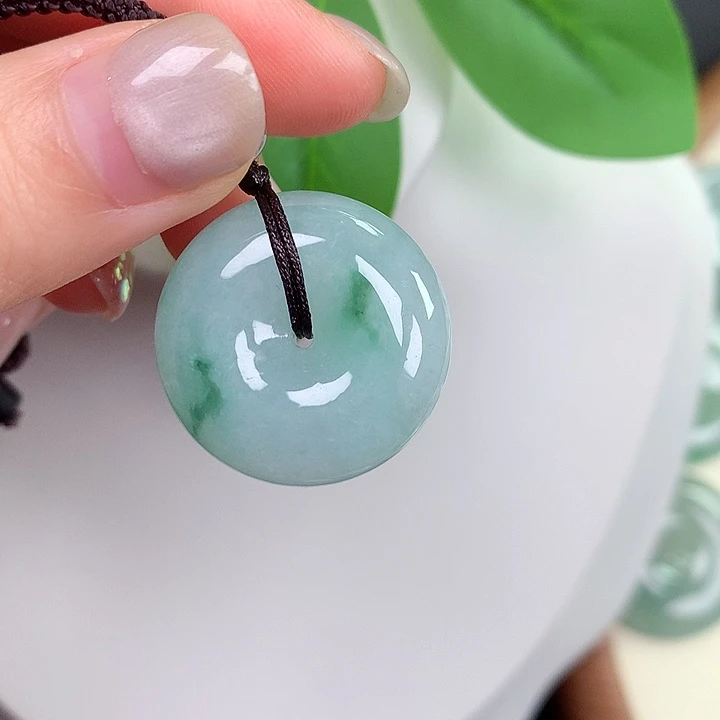 翡翠未镶嵌颈饰10:24.4-10.1mm