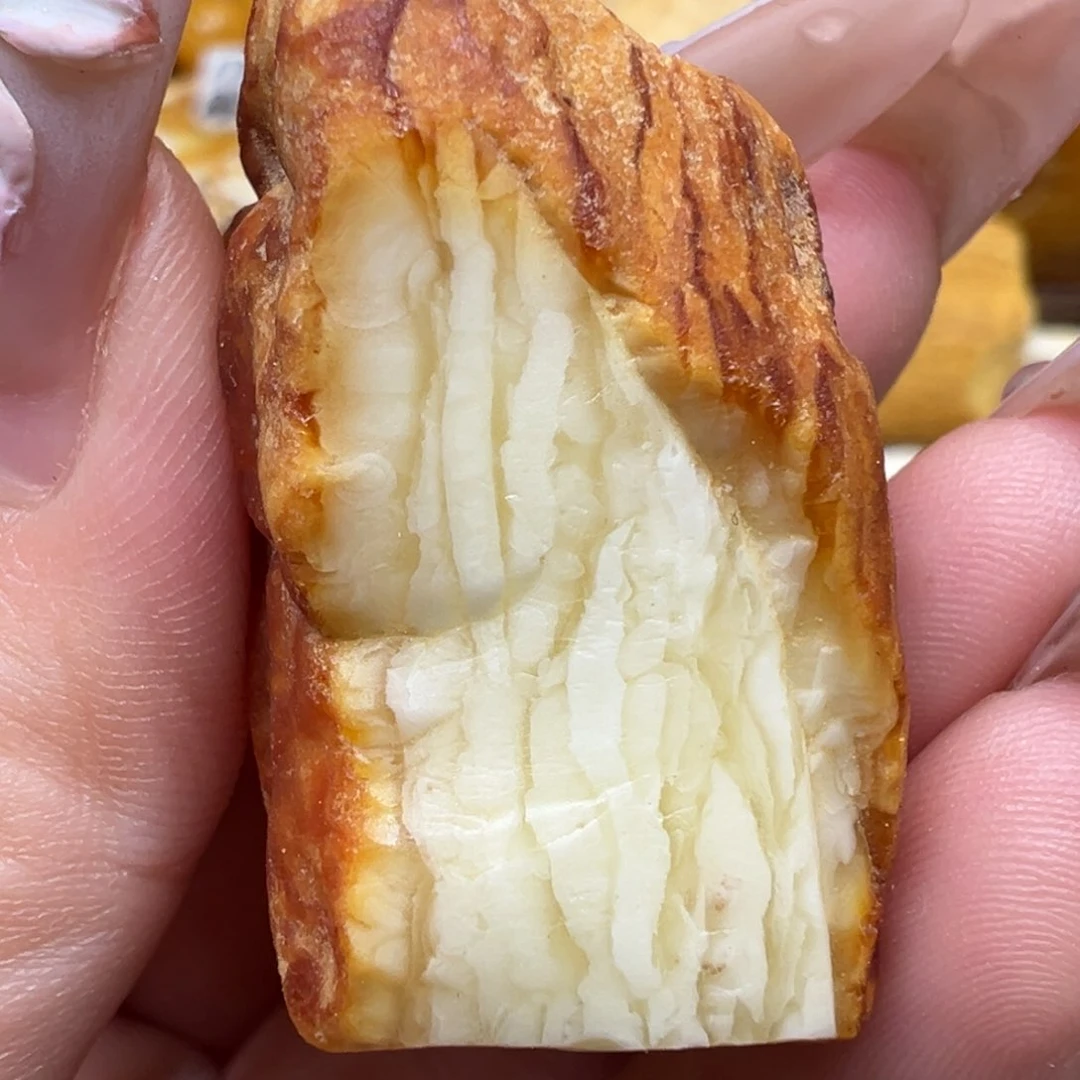 定制琥珀未镶嵌蜜蜡