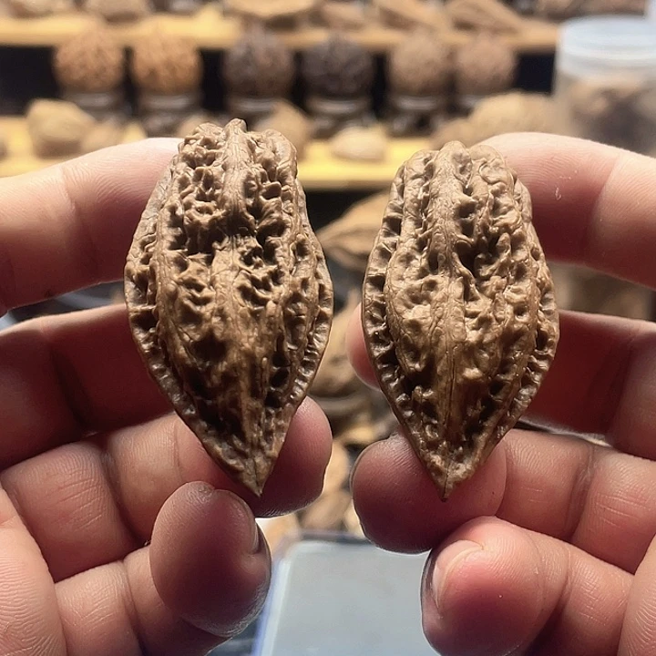 文玩核桃把件精品绣花鞋19