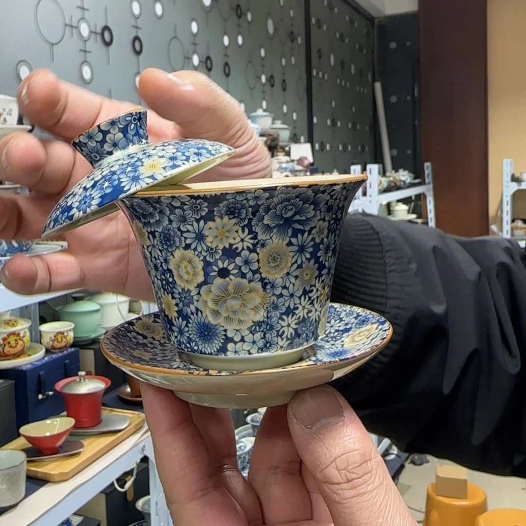 高温下的高温天气使人