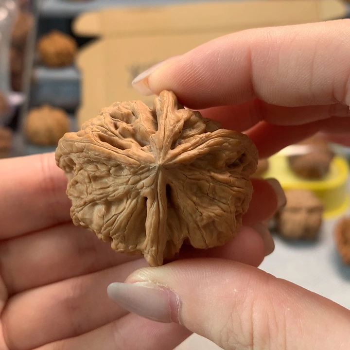 不***色文玩核桃把件异形单只