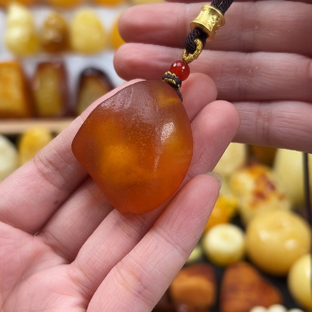 未镶嵌颈饰蜜蜡12克