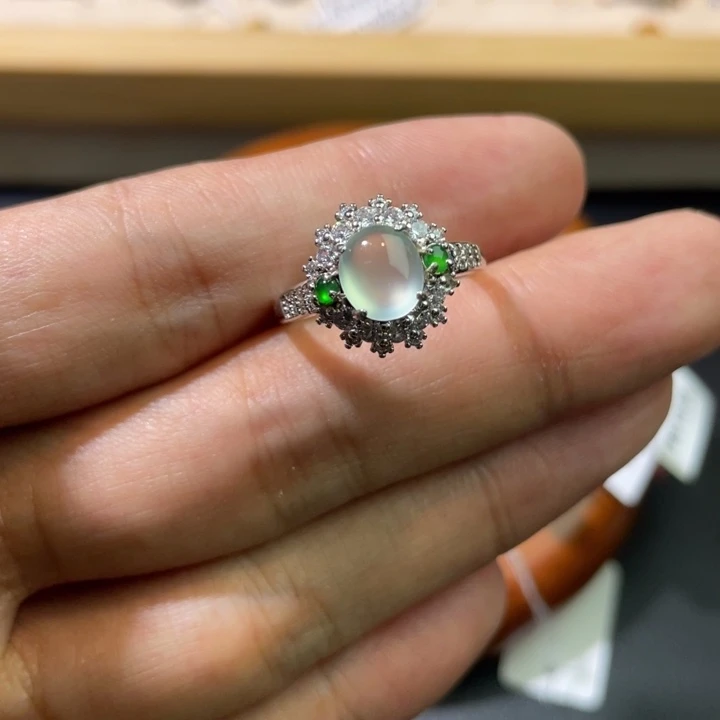 翡翠戒指未镶嵌戒指