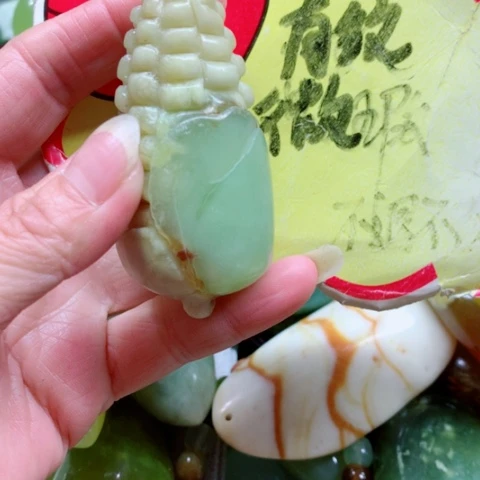 蛇纹石玉未镶嵌手把件