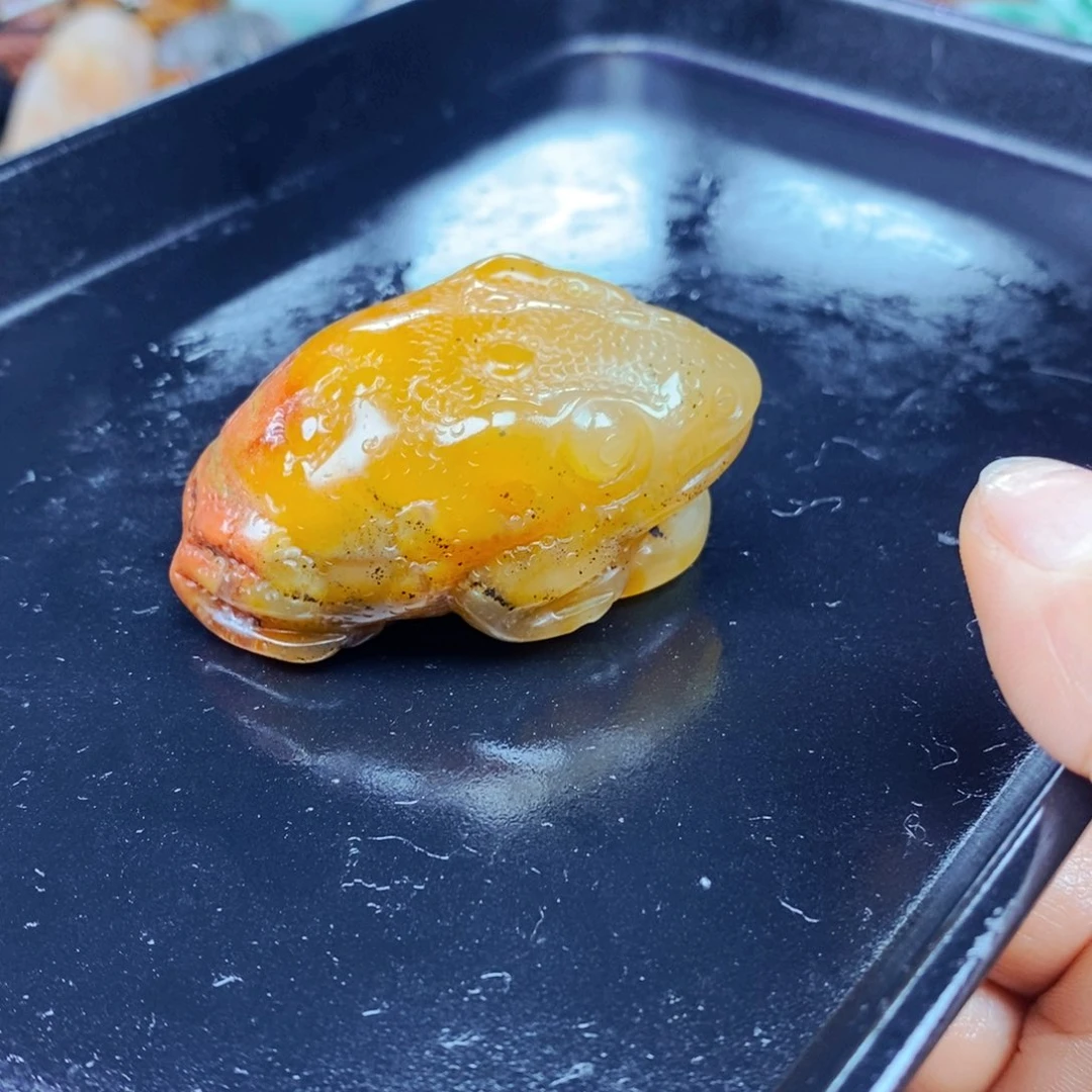 石英质玉（黄龙玉）未镶嵌颈饰