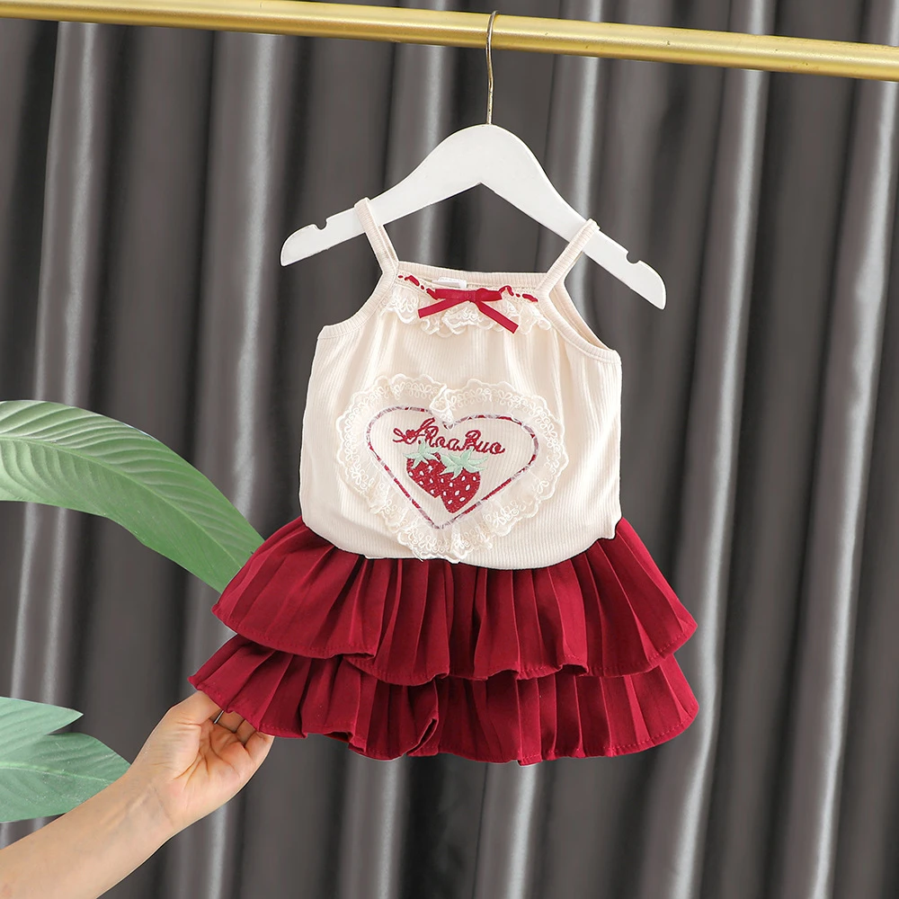 【沫沫家】女童韩版夏季草莓公主套装宝宝洋气背心洋气蛋糕裙裤