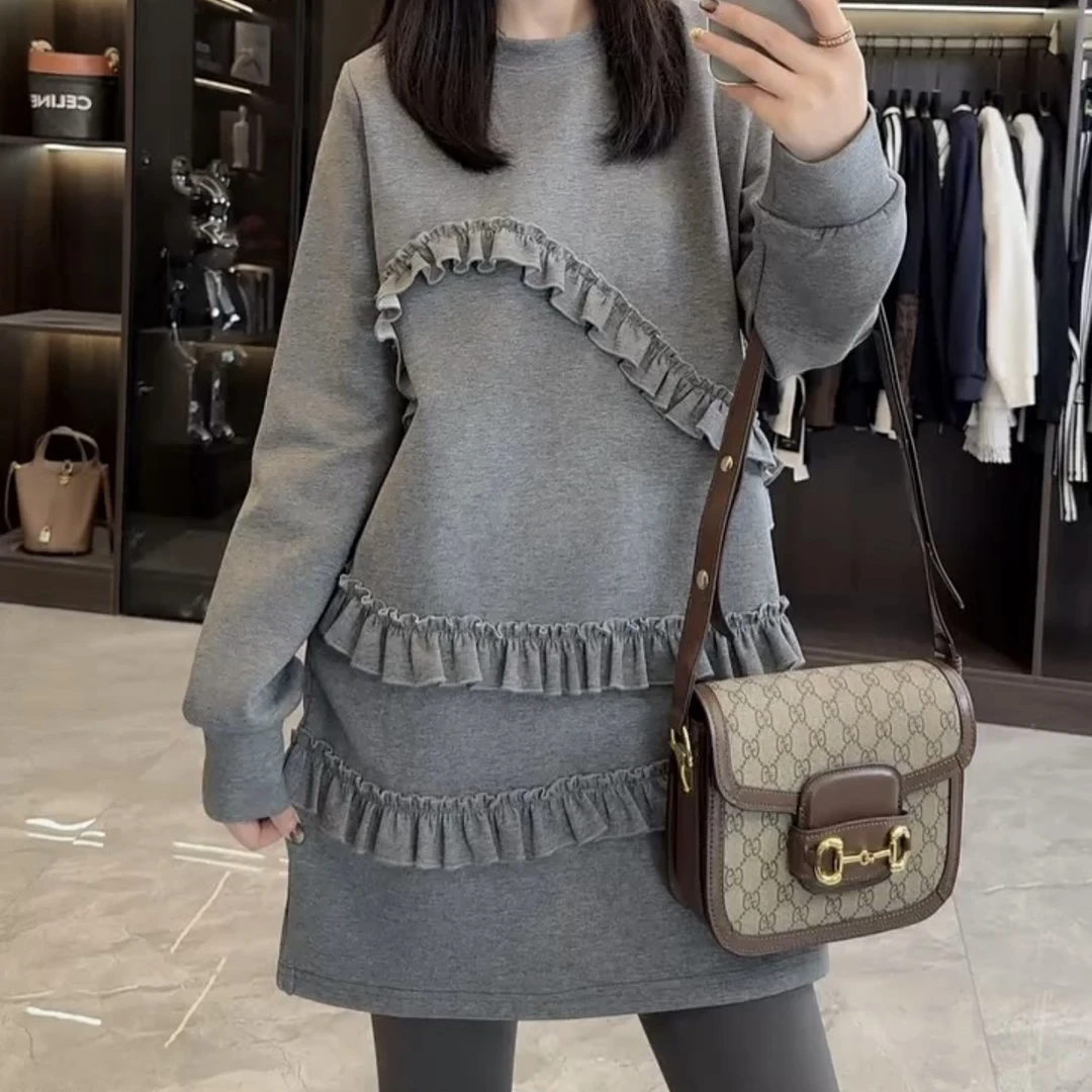 秋冬新款宽松显瘦蕾丝花边拼接落肩袖连衣裙时尚洋气