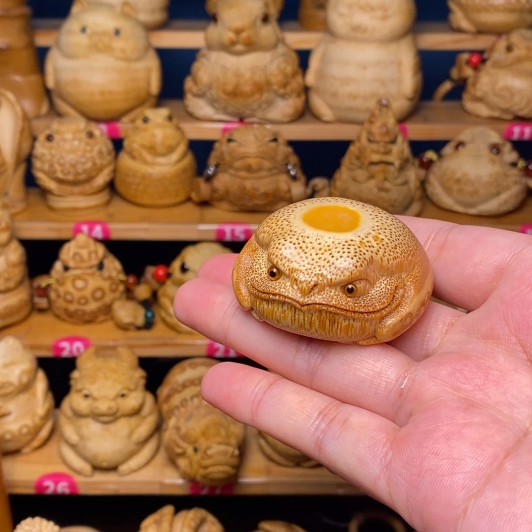 竹扁蟾竹雕手把件