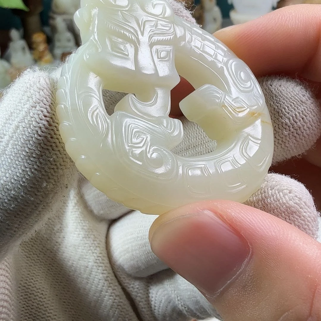 和田玉（糖玉）未镶嵌颈饰偶*