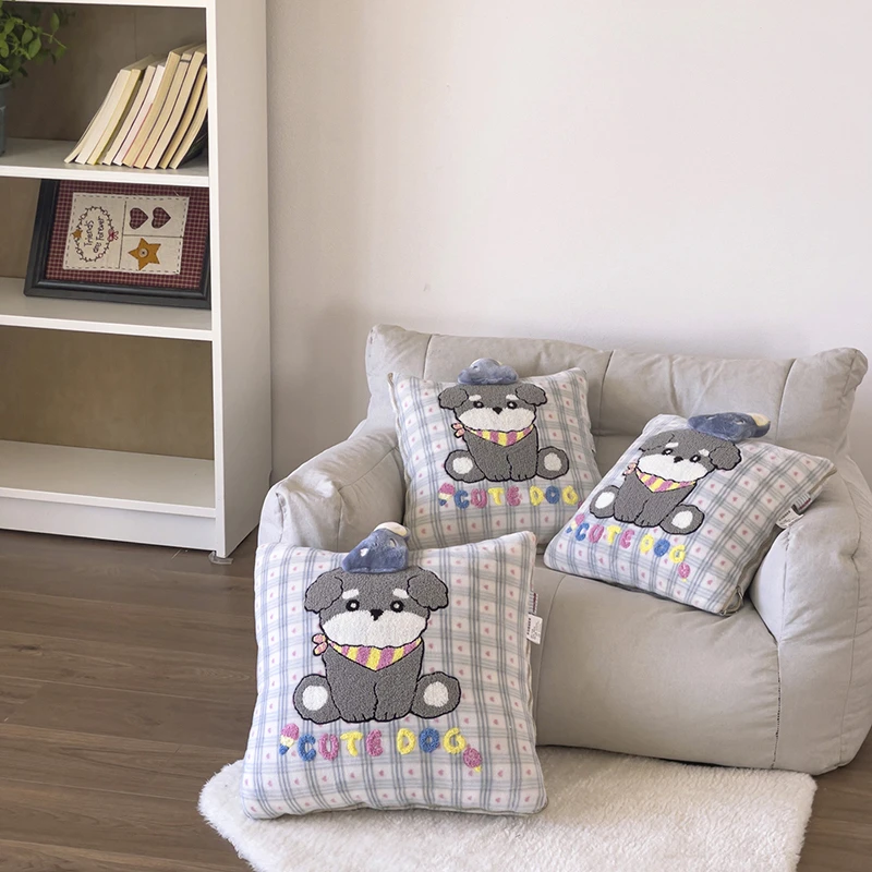 可爱卡通牛奶绒抱枕被车载折叠抱枕被子两用加厚办公室午休靠枕毯