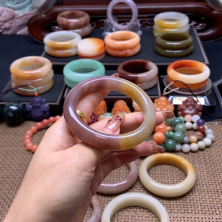 石英质玉未镶嵌手镯