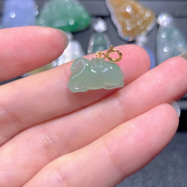 颈饰18K金镶嵌翡翠翡翠