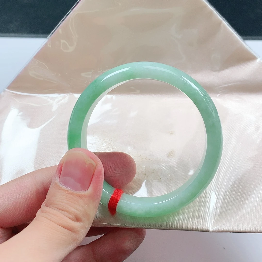 翡翠未镶嵌手镯翡翠1066