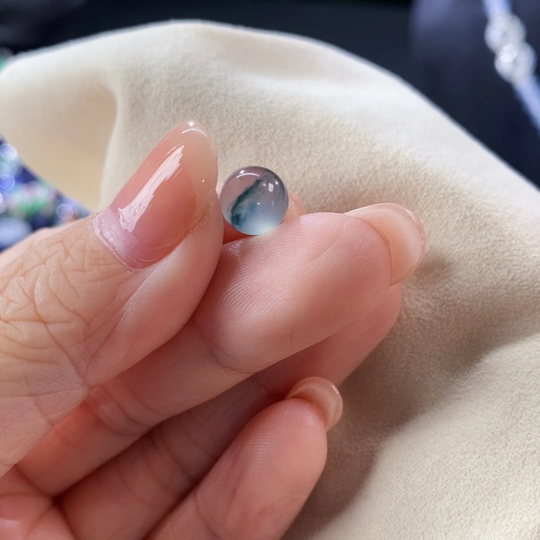 翡翠把件未镶嵌佳*乐买断打孔