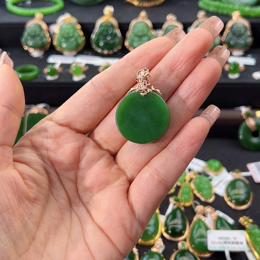 和田玉（碧玉）18K金镶嵌颈饰