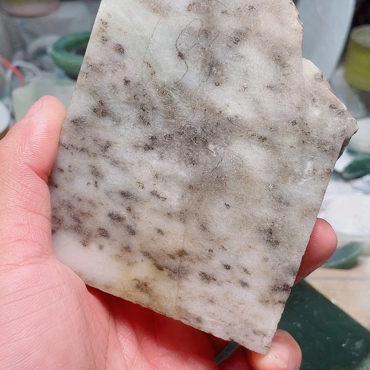 独山玉未镶嵌手镯加工定制